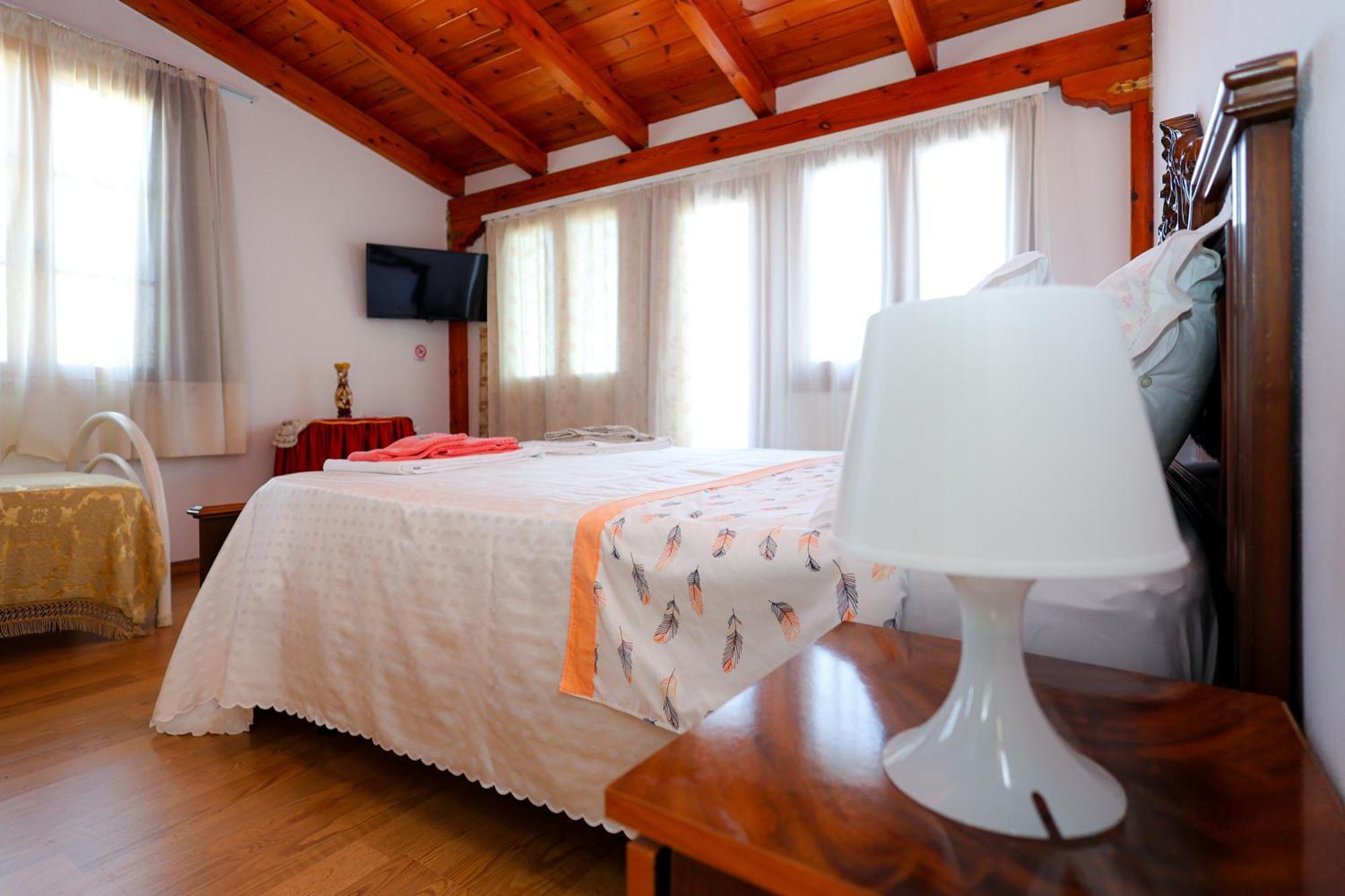 Casa La Pieve Bed & Breakfast Berat Exterior photo